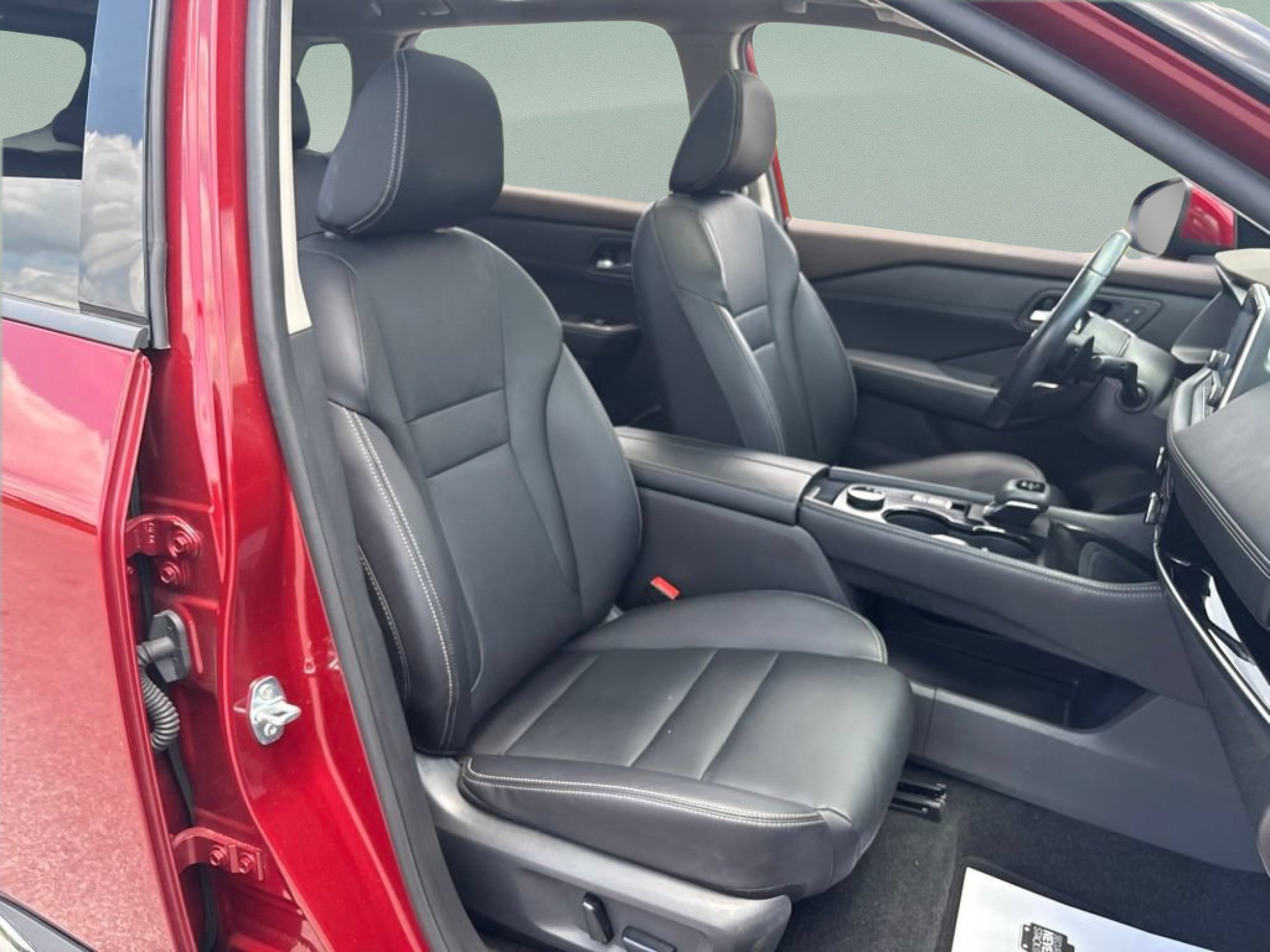 Used 2023 Scarlet Ember Tintcoat Nissan SL image 35