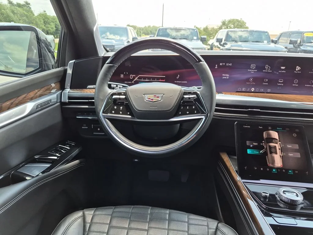Used 2025 Black Cadillac Sport Platinum image 34