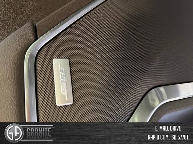 New 2026 Summit White GMC SLT image 31