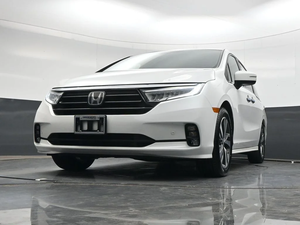 Used 2023  Honda Touring image 39