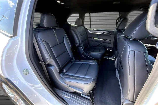 2026 GMC Acadia Elevation - Photo 9