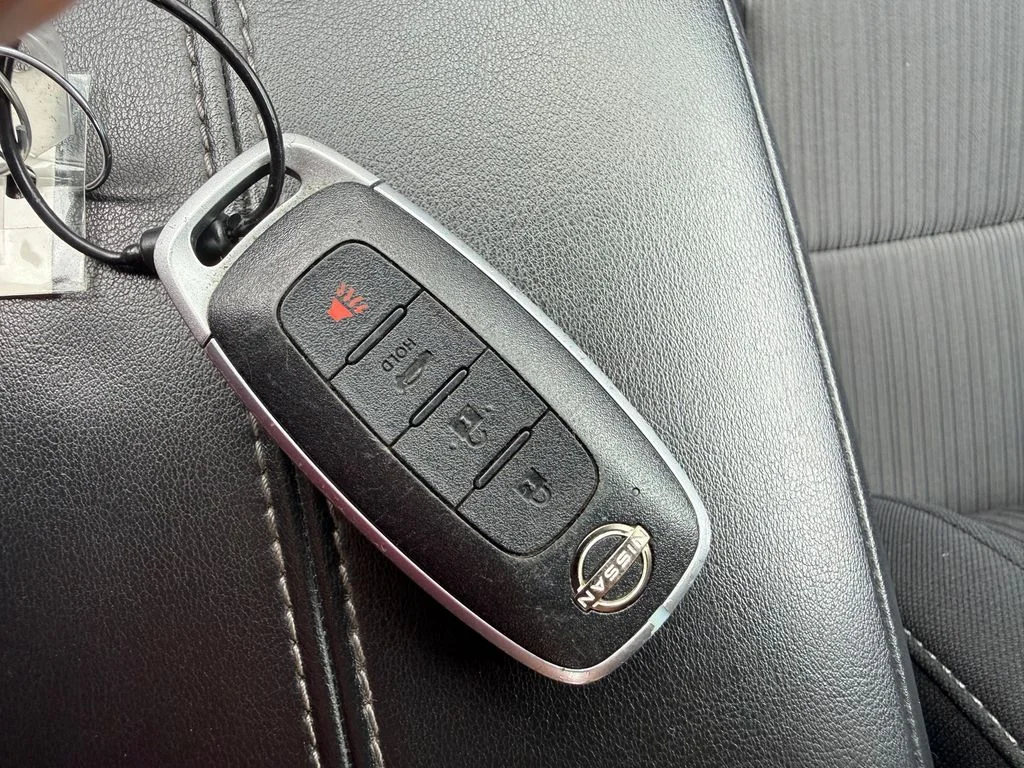 Used 2024 Gray Nissan SV image 25