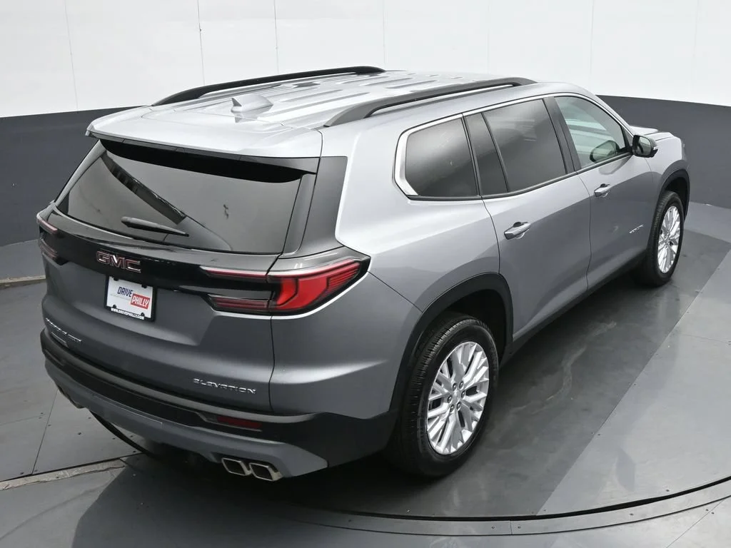 Used 2026 Silver GMC Elevation image 22