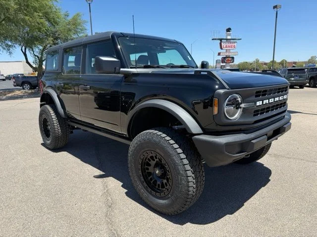New 2025 Black Ford Base image 3