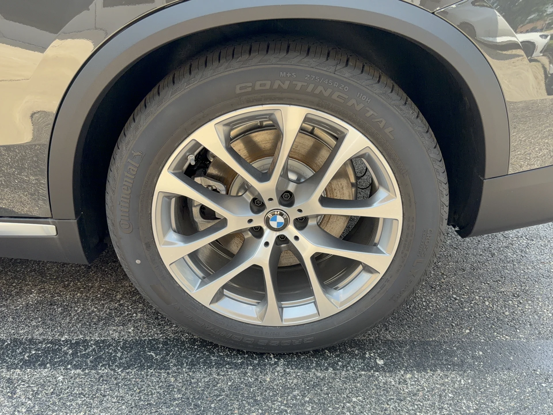 New 2026 Dravit Grey Metallic BMW xDrive50e image 31