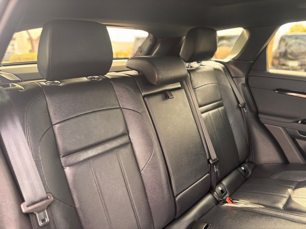 Certified Used 2024 Santorini Black Metallic Land Rover Dynamic image 9