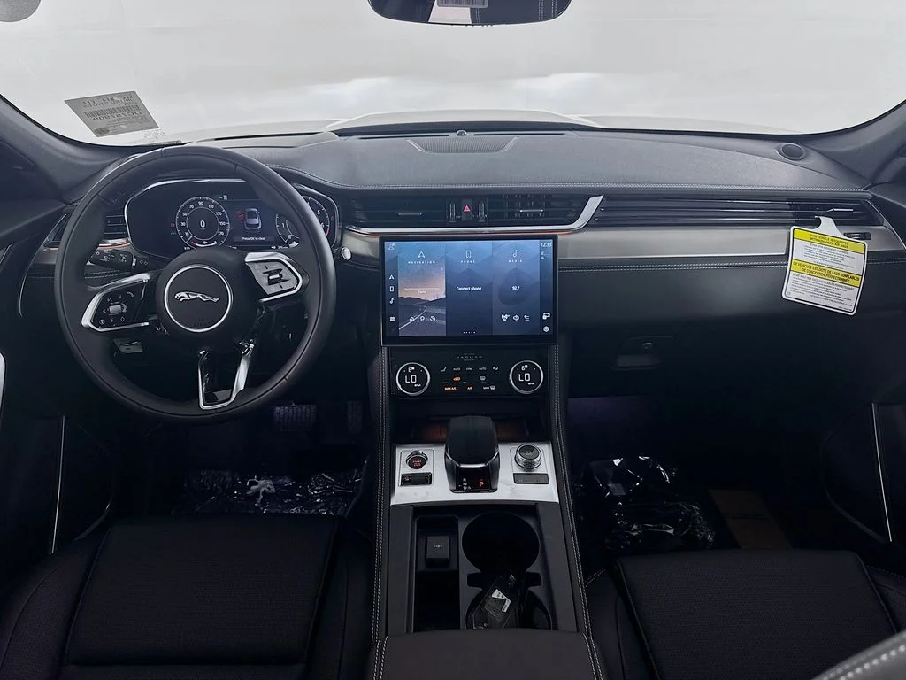 2026 Jaguar F-Pace R-Dynamic S - Photo 22