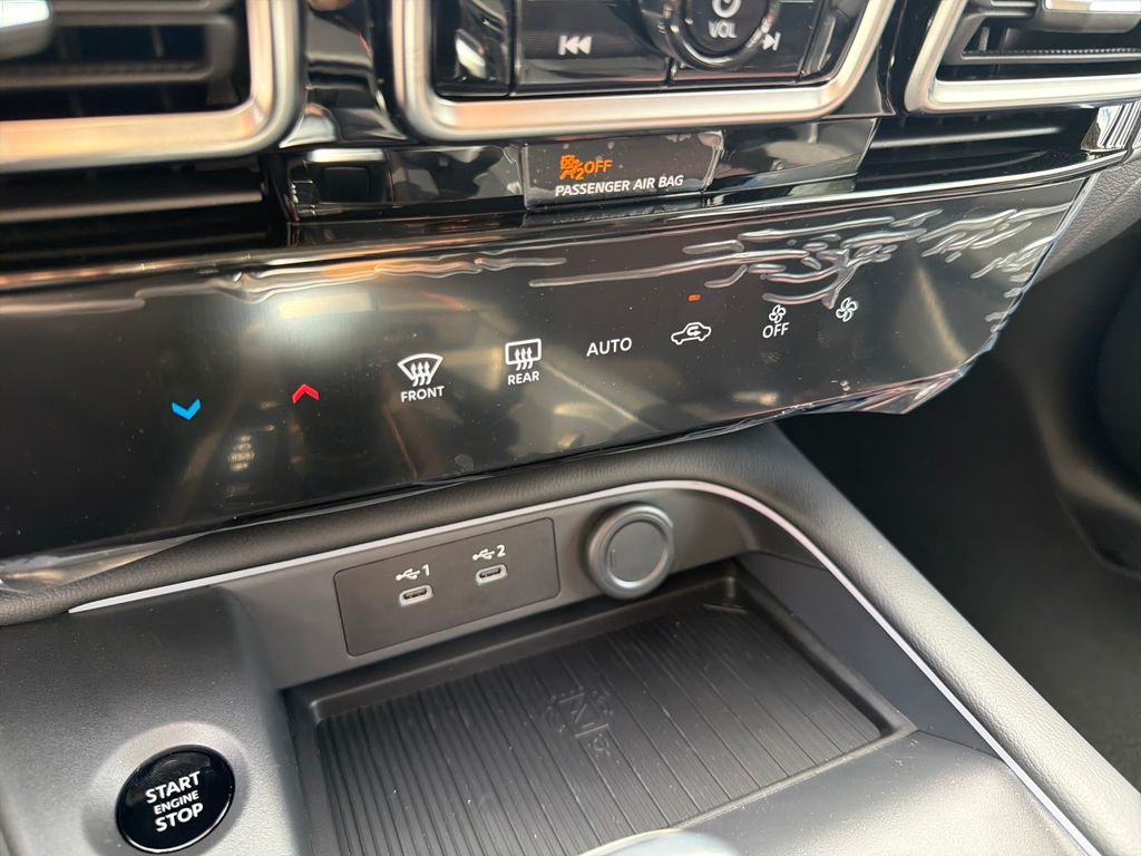 New 2026 Nissan Sentra SR 4D Sedan