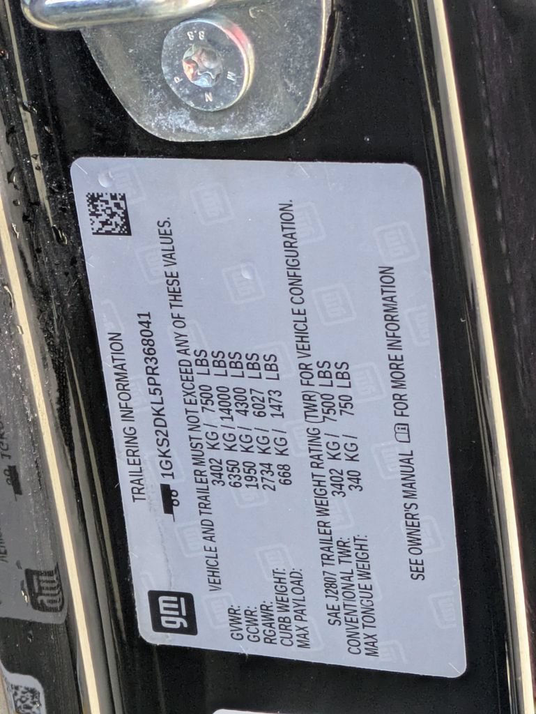 Used 2023 Onyx Black GMC Denali image 32