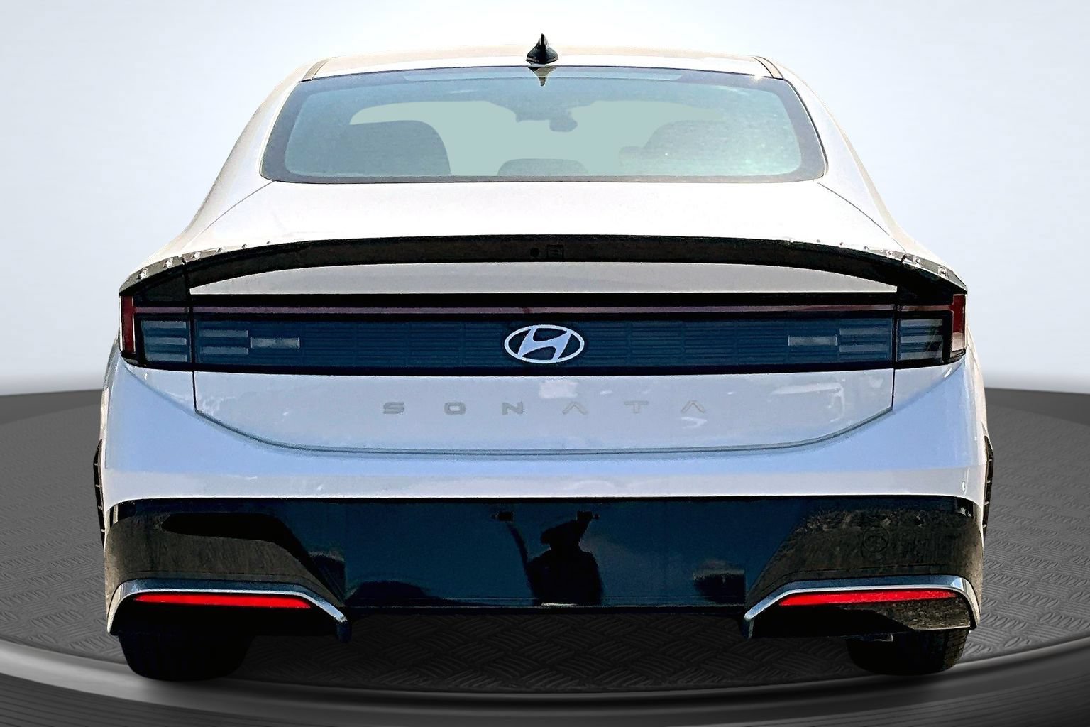 New 2026 White Hyundai SEL Sport image 4
