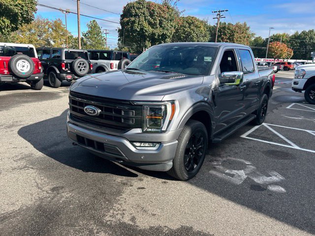 Used 2022 Gray Ford Lariat image 3