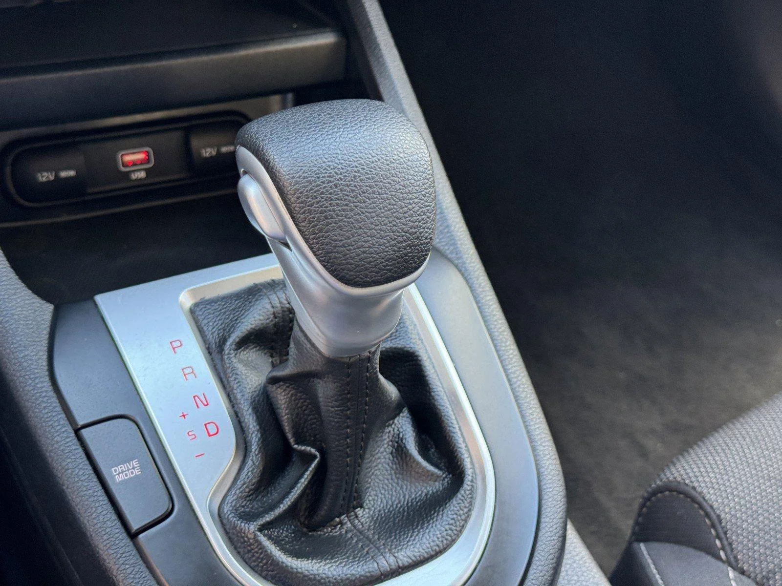 Used 2022 Deep Sea Blue Kia LXS image 19