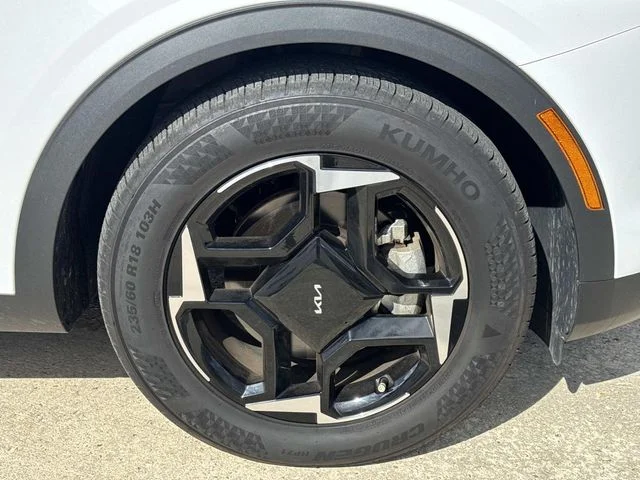 Used 2026 White Kia EX image 6