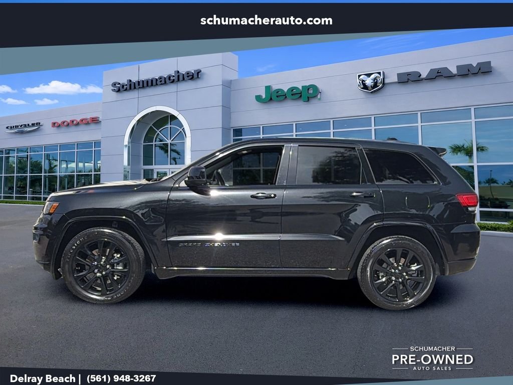 Used 2021 Black Jeep Laredo X image 4
