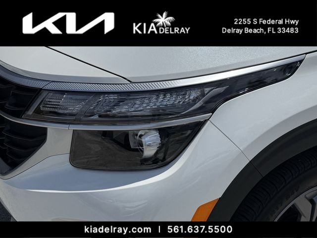 Certified Used 2025 White Kia LX image 6