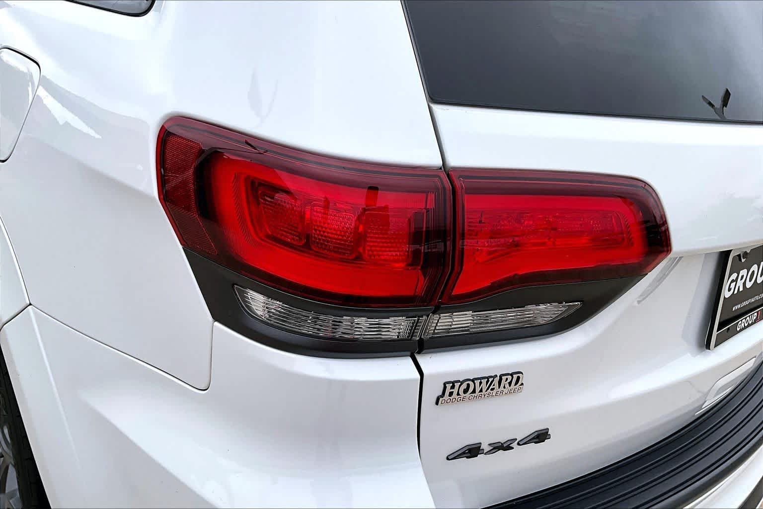 Used 2020 Bright White Clearcoat Jeep Limited X image 29