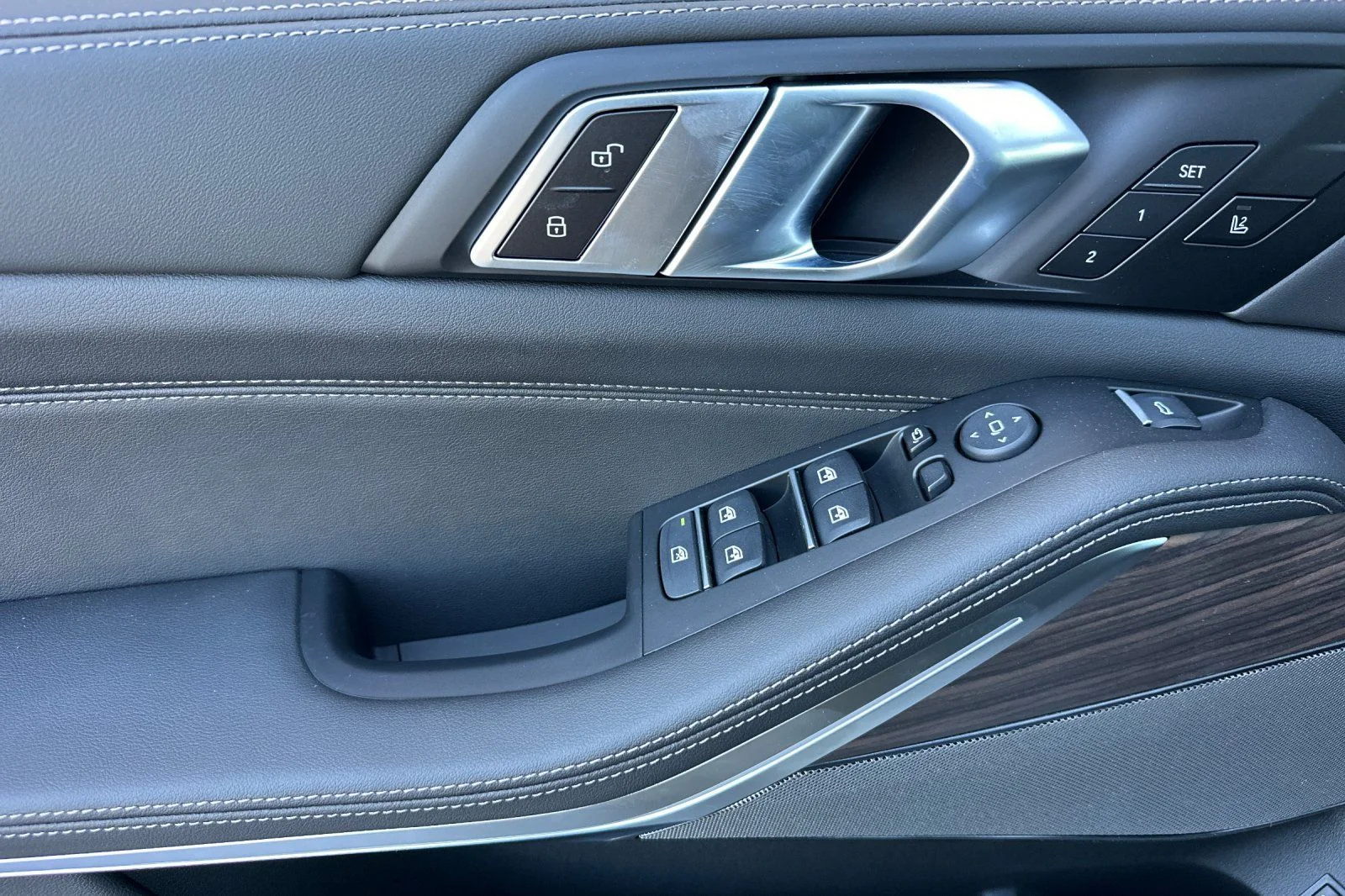 New 2026 Brooklyn Grey Metallic BMW xDrive50e image 8