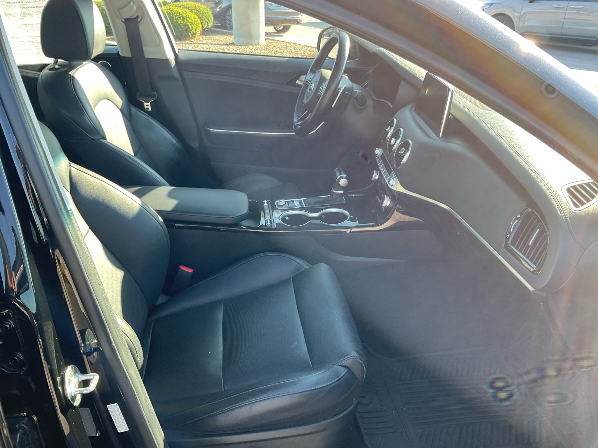 Used 2018 Aurora Black Kia Premium image 12