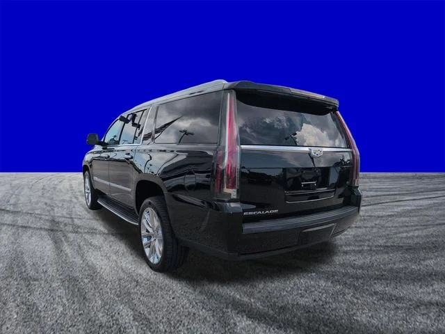 Used 2019 Black Raven Cadillac Luxury image 6