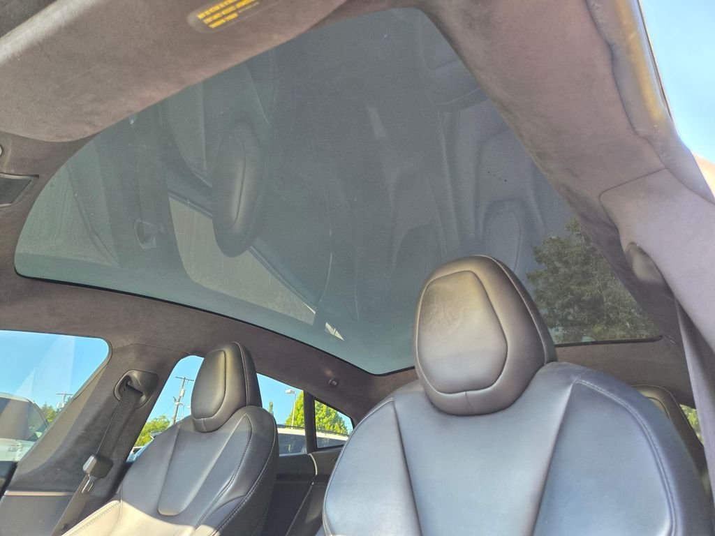 Used 2020 Pearl White Multi-Coat Tesla  image 23