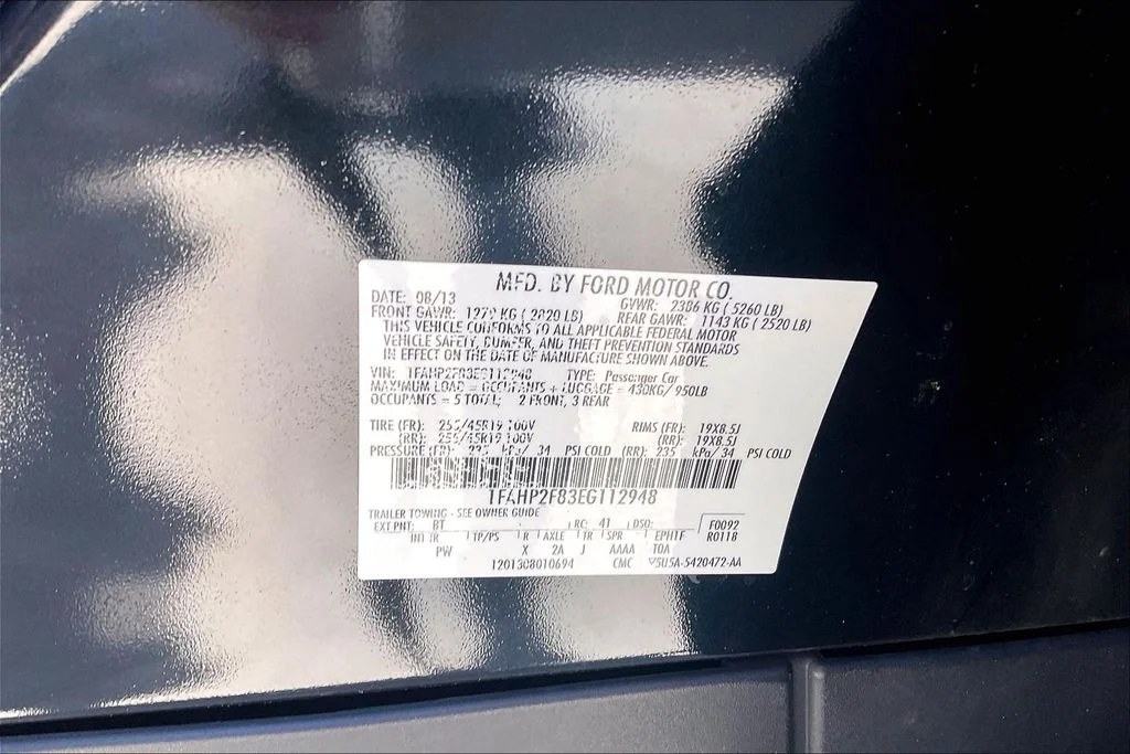 Used 2014 Blue Ford Limited image 32