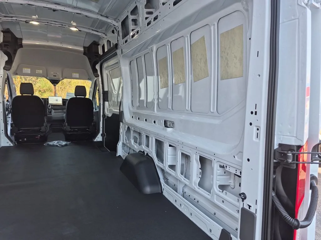 New 2026 Oxford White Ford Cargo Van image 18