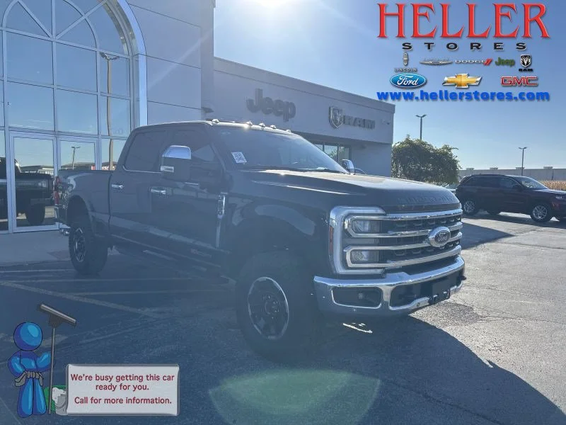 Used 2025 Darkened Bronze Metallic Ford King Ranch image 1