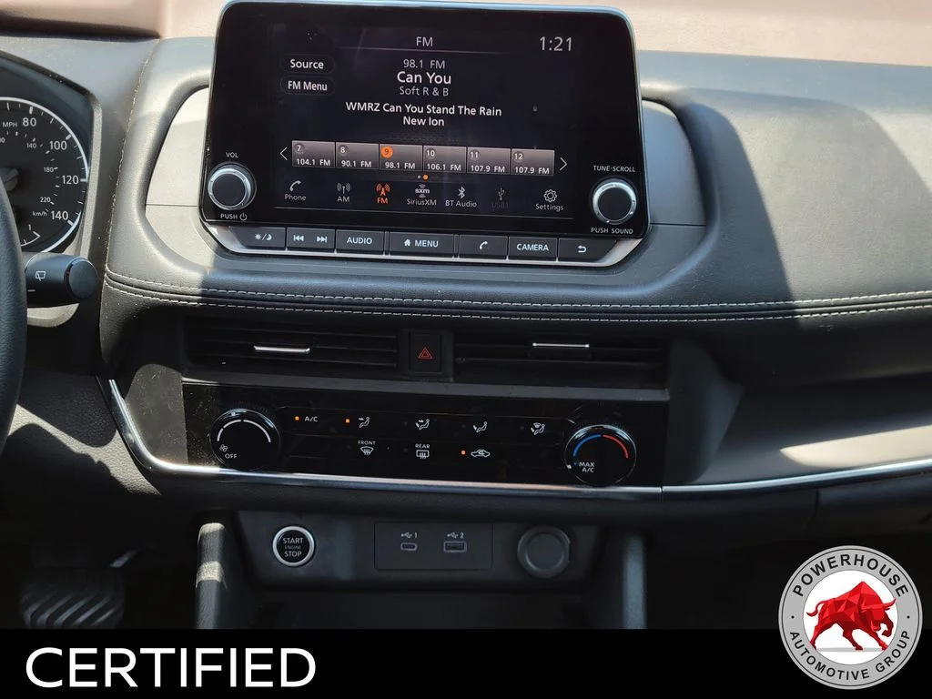 Used 2023 White Nissan S image 21
