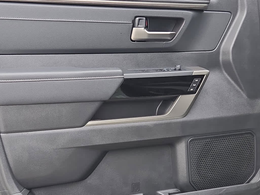 2026 Toyota Tundra Limited - Photo 10
