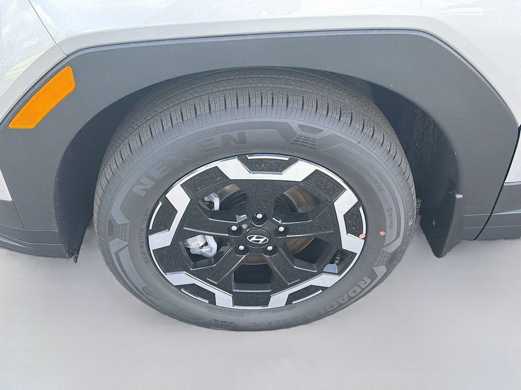 New 2026 Shimmering Silver Hyundai SEL FWD image 23