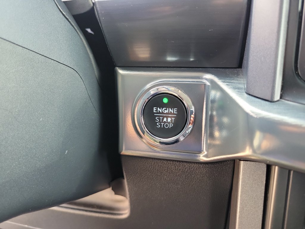 Used 2023 Black Ford LARIAT image 29