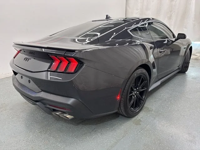 2024 Ford Mustang GT Premium - Photo 8