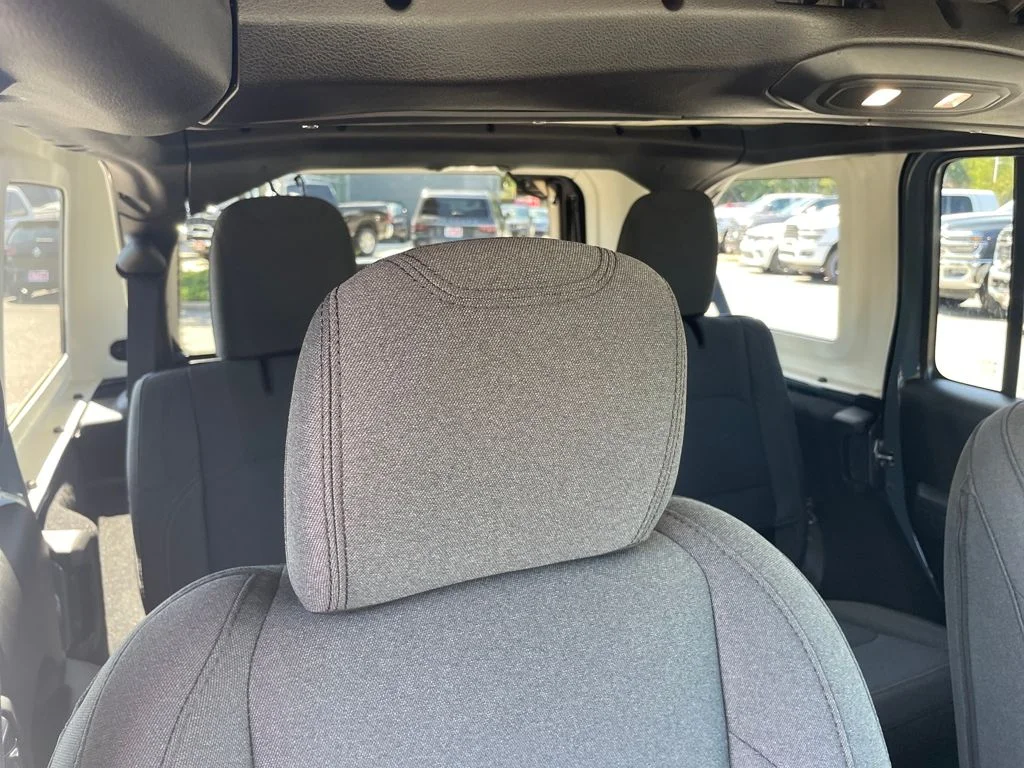 New 2025 Anvil Clear-Coat Exterior Paint Jeep Sport S image 12