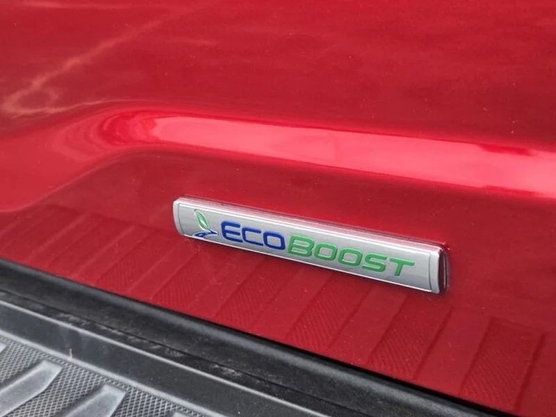 Used 2022 Red Metallic Ford XLT image 18