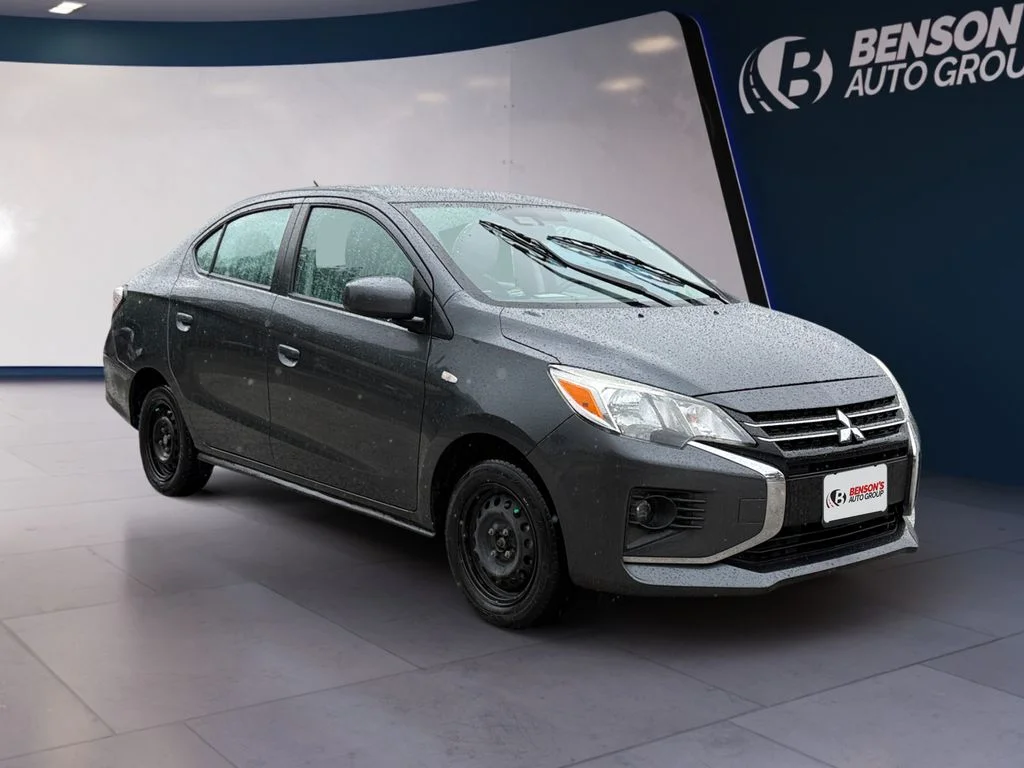 Used 2024  Mitsubishi  image 7