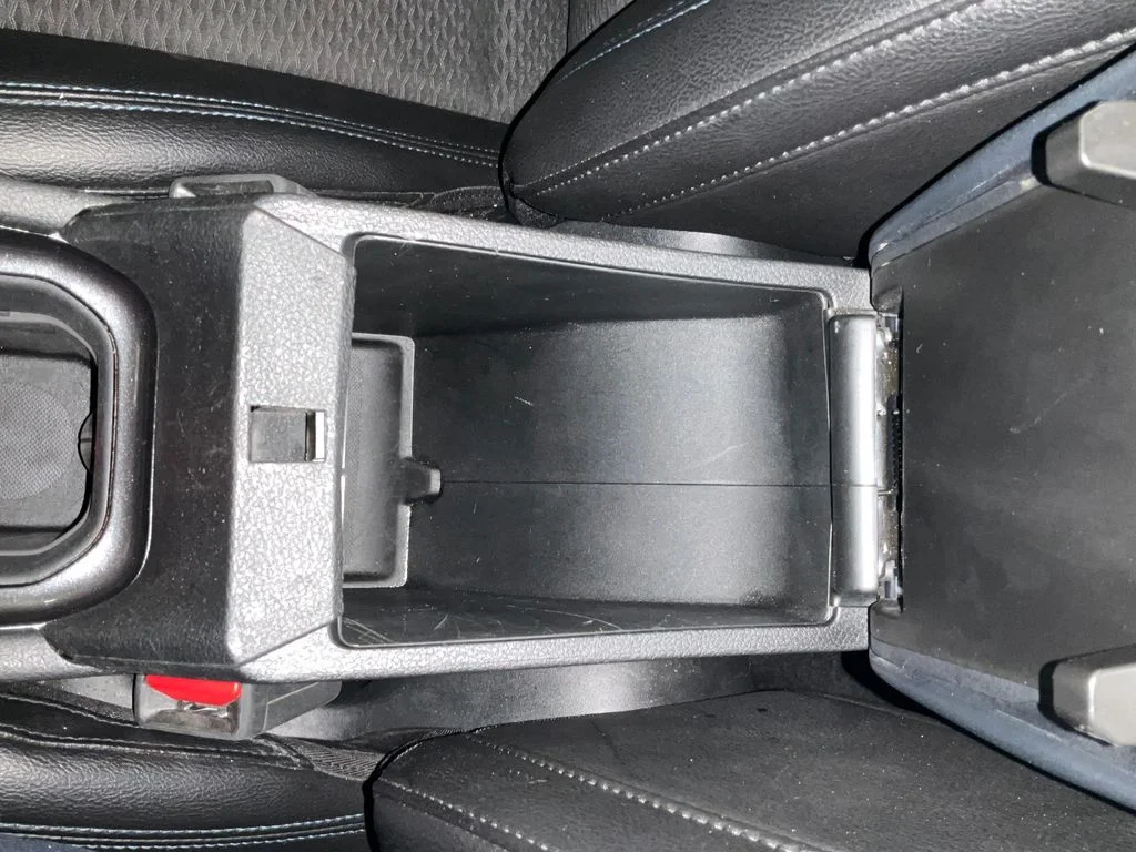 Certified Used 2024 Silver Jeep Latitude image 24