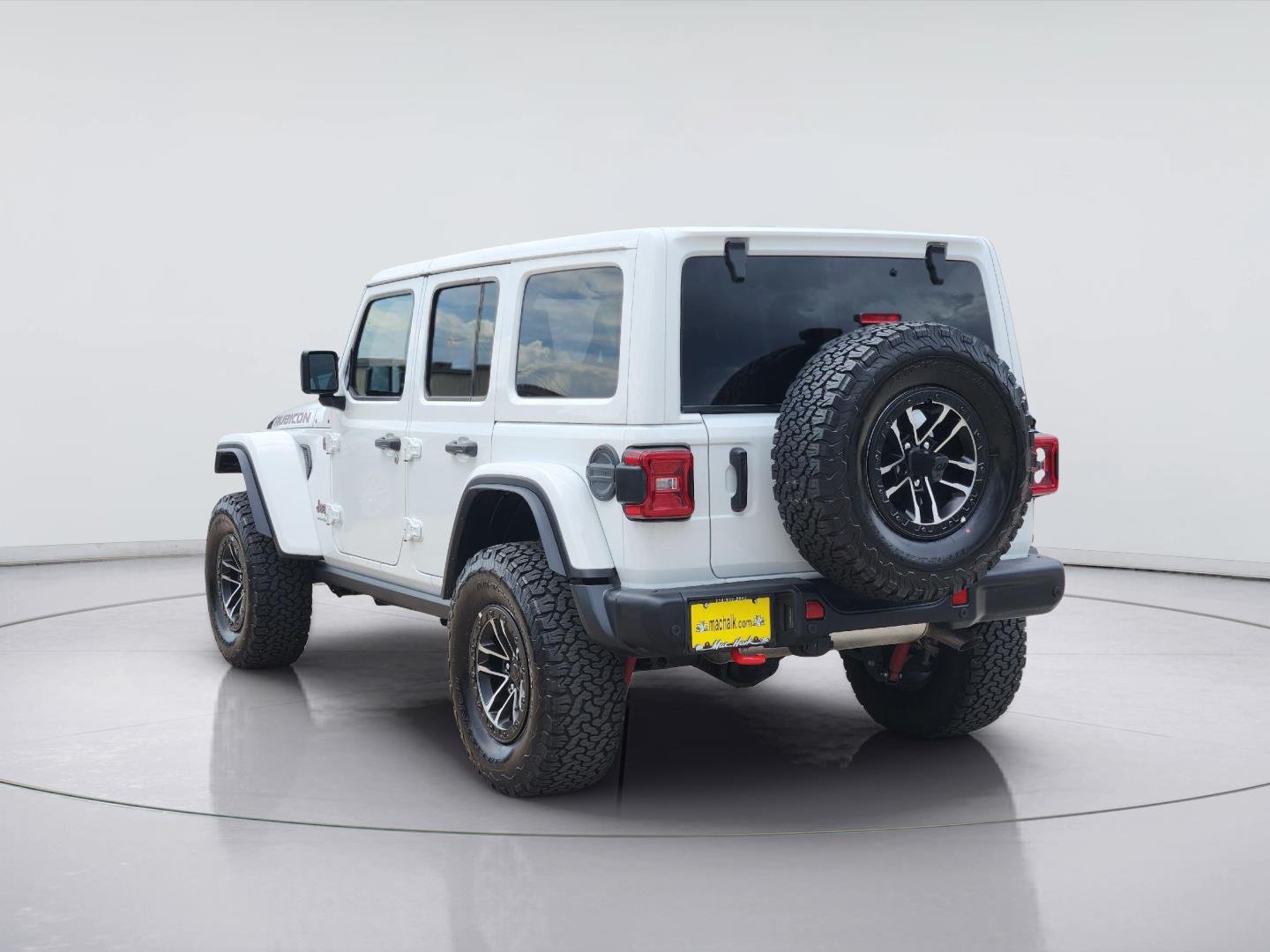2025 Jeep Wrangler photo 7 of 34