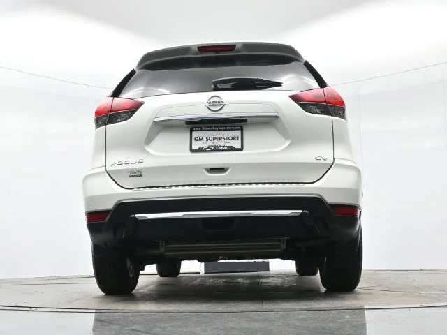 Used 2018 Pearl White Nissan SV image 30