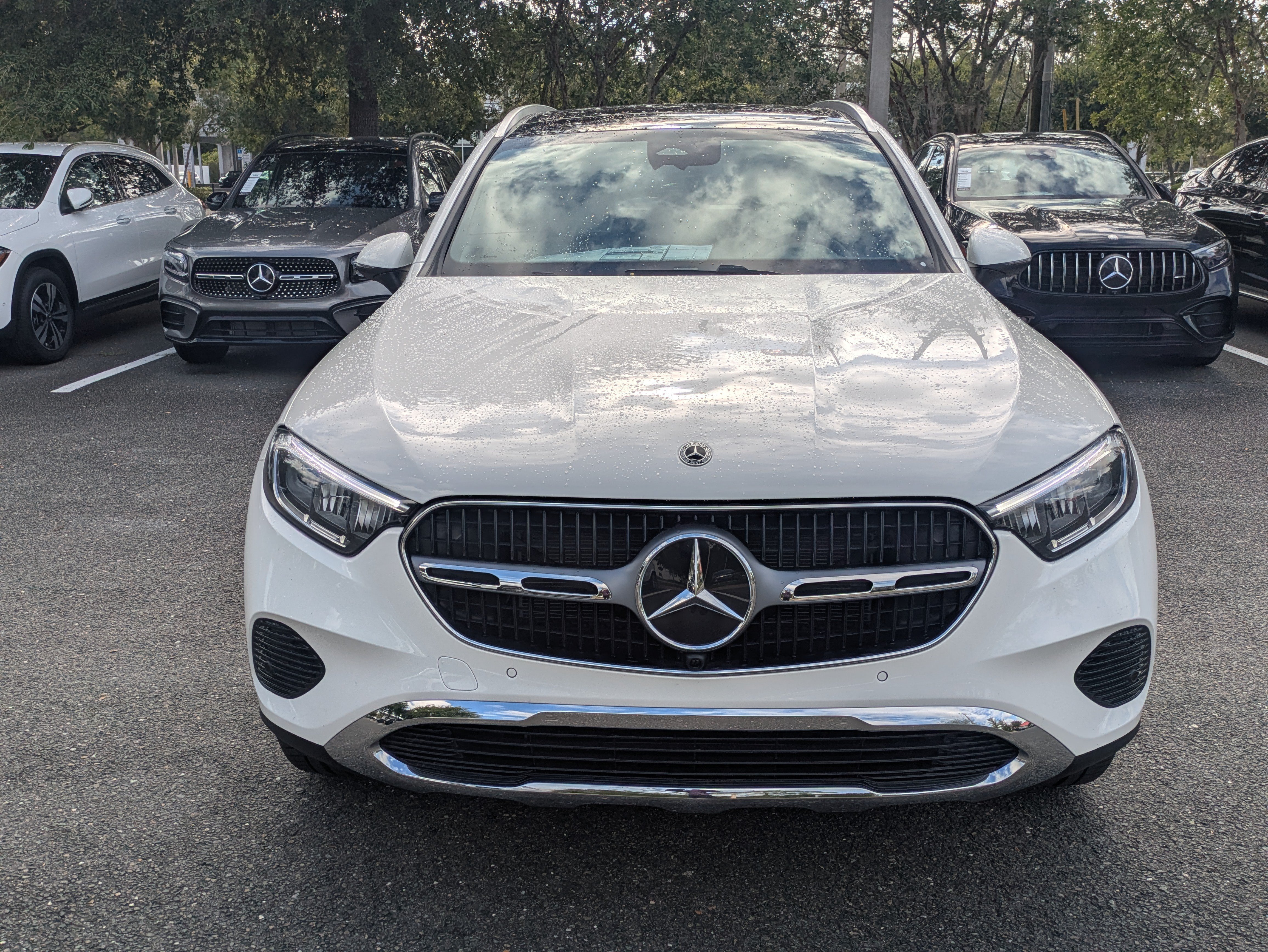 New 2026 Polar White Mercedes-Benz GLC 300 image 35