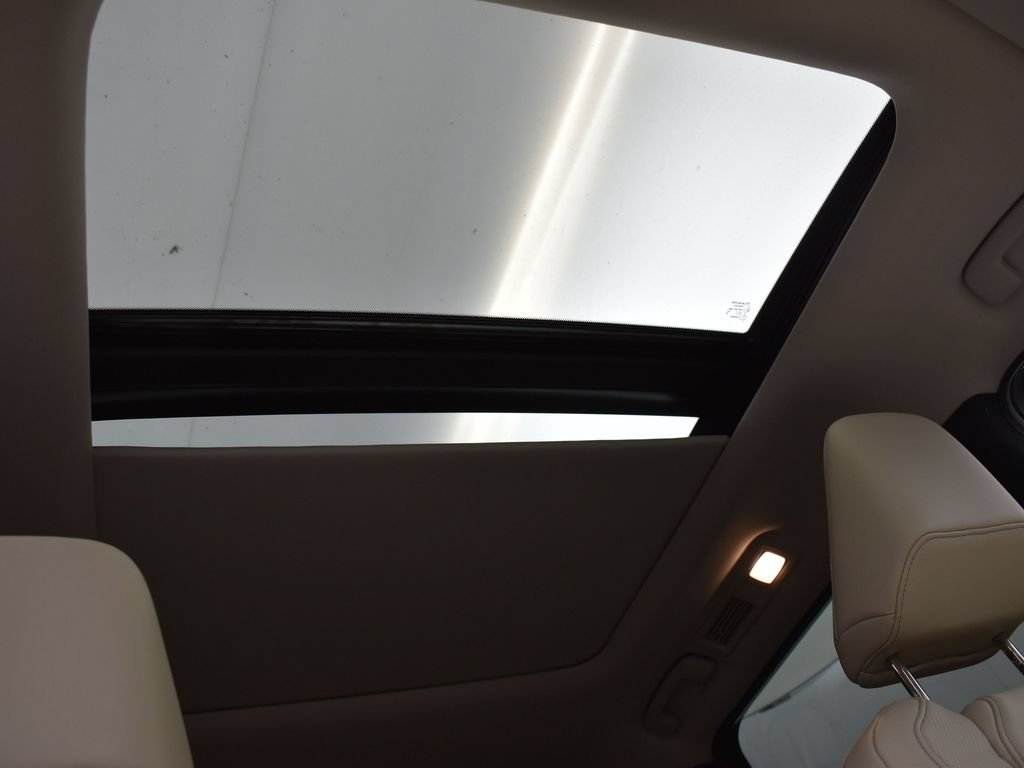 Certified Used 2025 Gray INFINITI PURE image 27