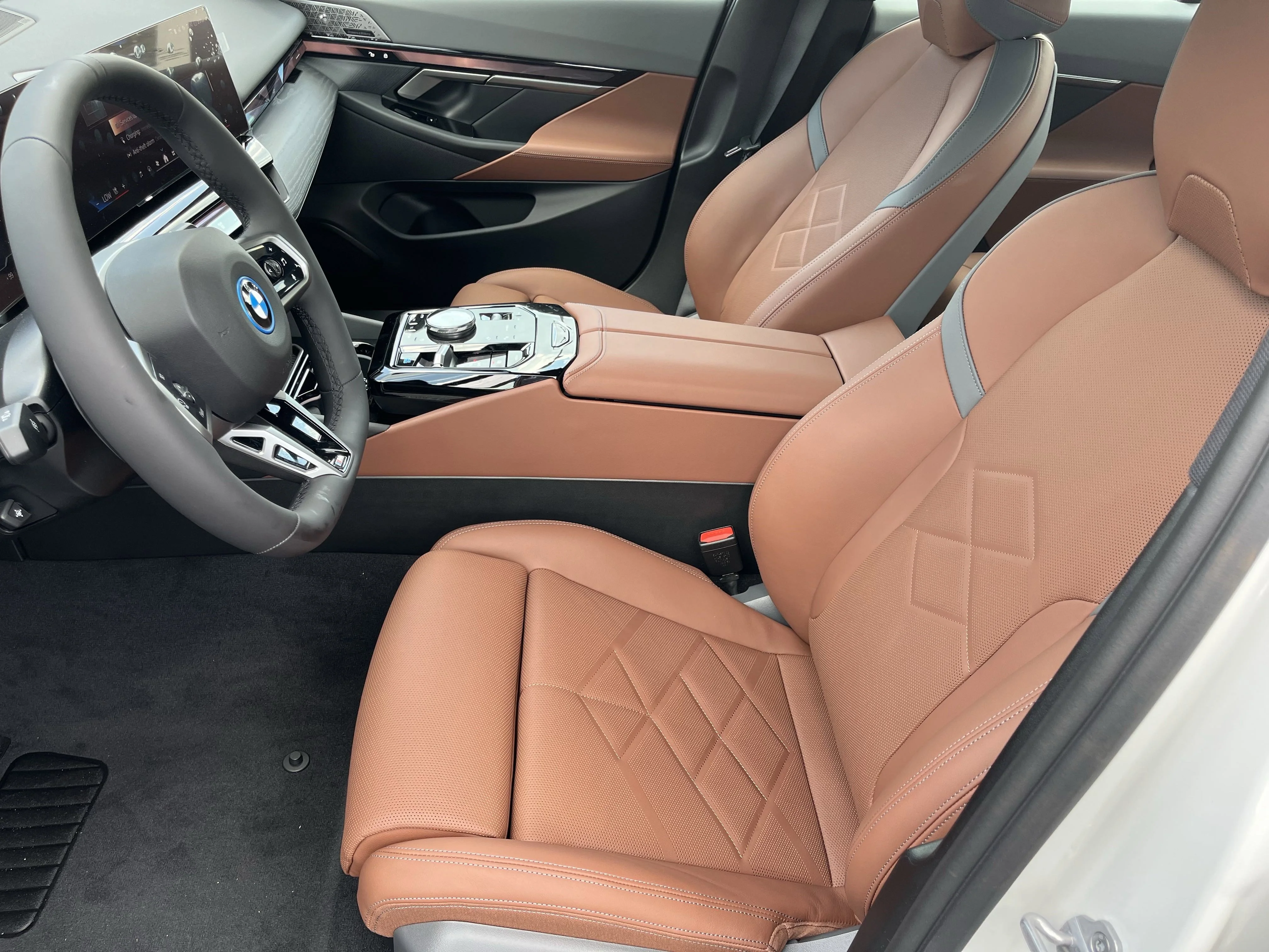 2026 BMW i5 40 - Photo 16