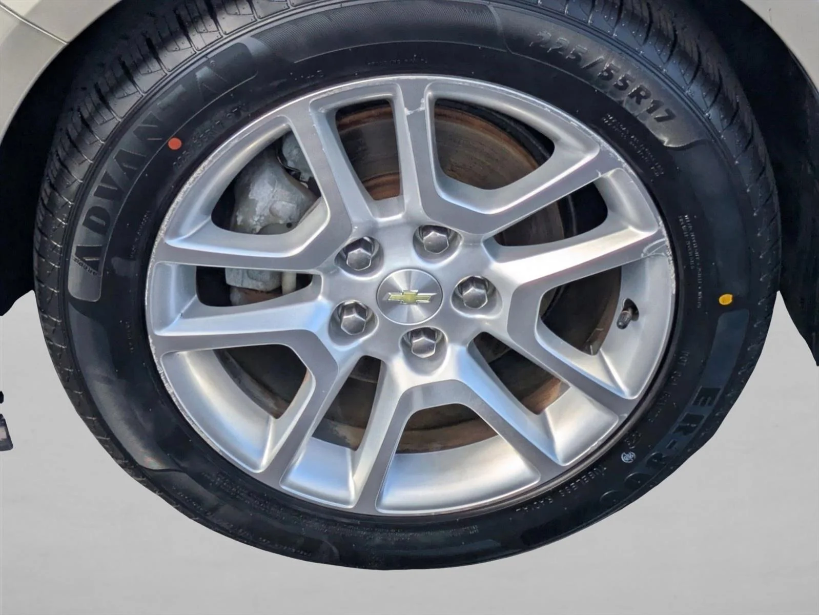 Used 2013 Champagne Silver Metallic Chevrolet LT image 22