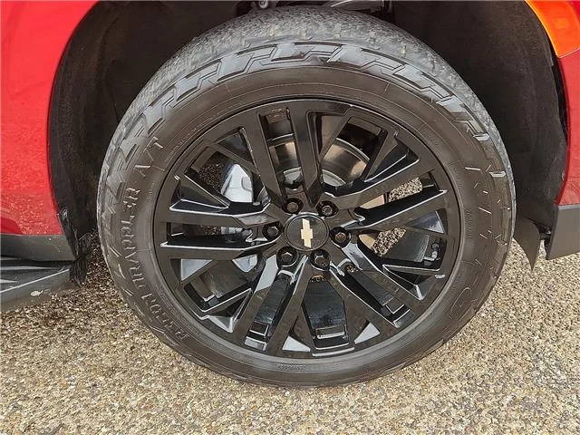 Used 2023 Red Chevrolet RST 4x4 image 7