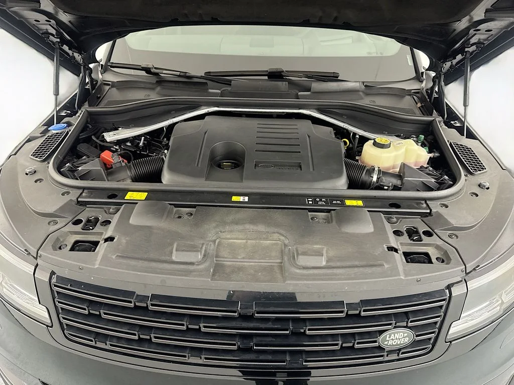 Certified Used 2024 Black Land Rover Dynamic SE image 30