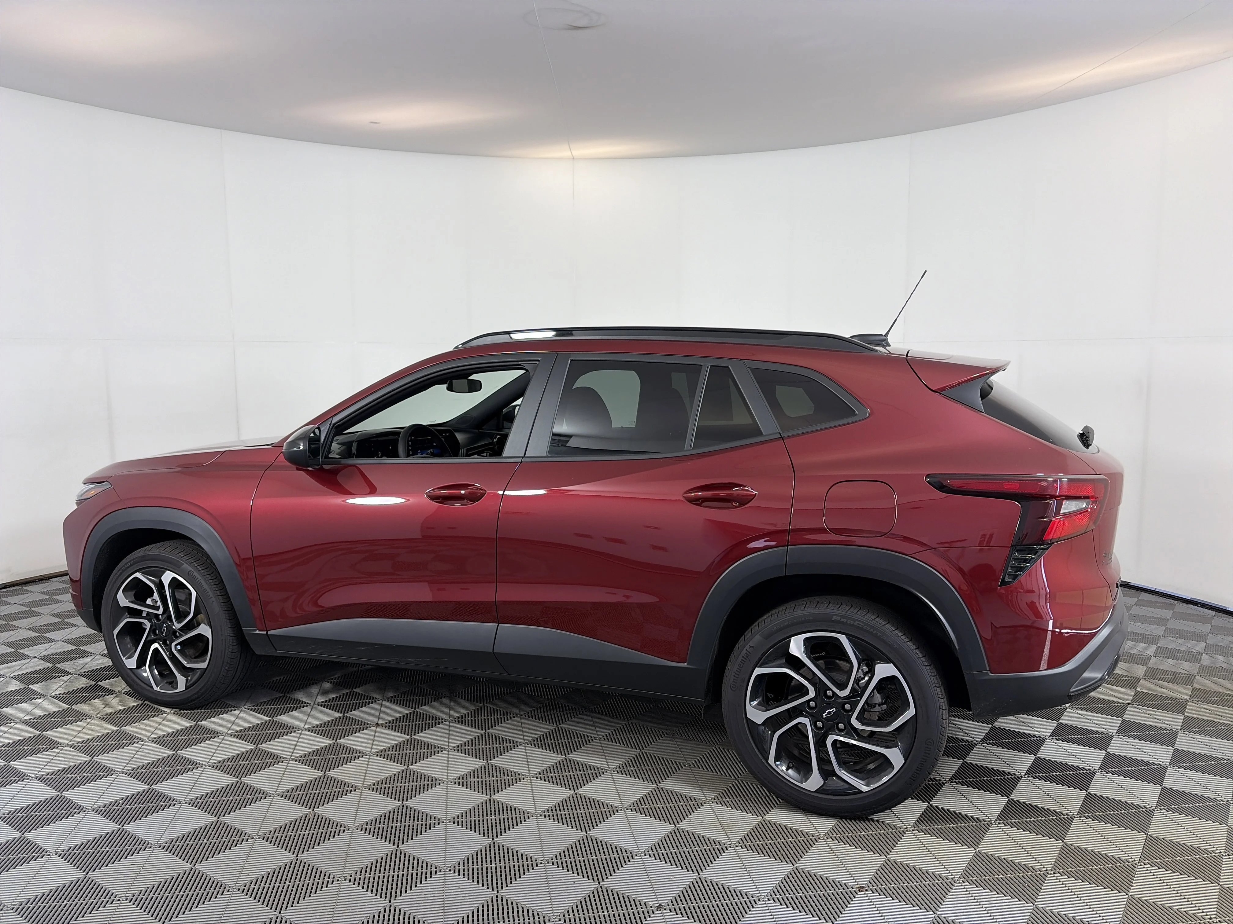 2025 Chevrolet Trax RS - Photo 8
