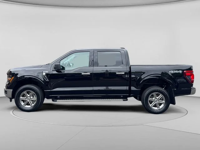Used 2024 Agate Black Metallic Ford XLT image 2