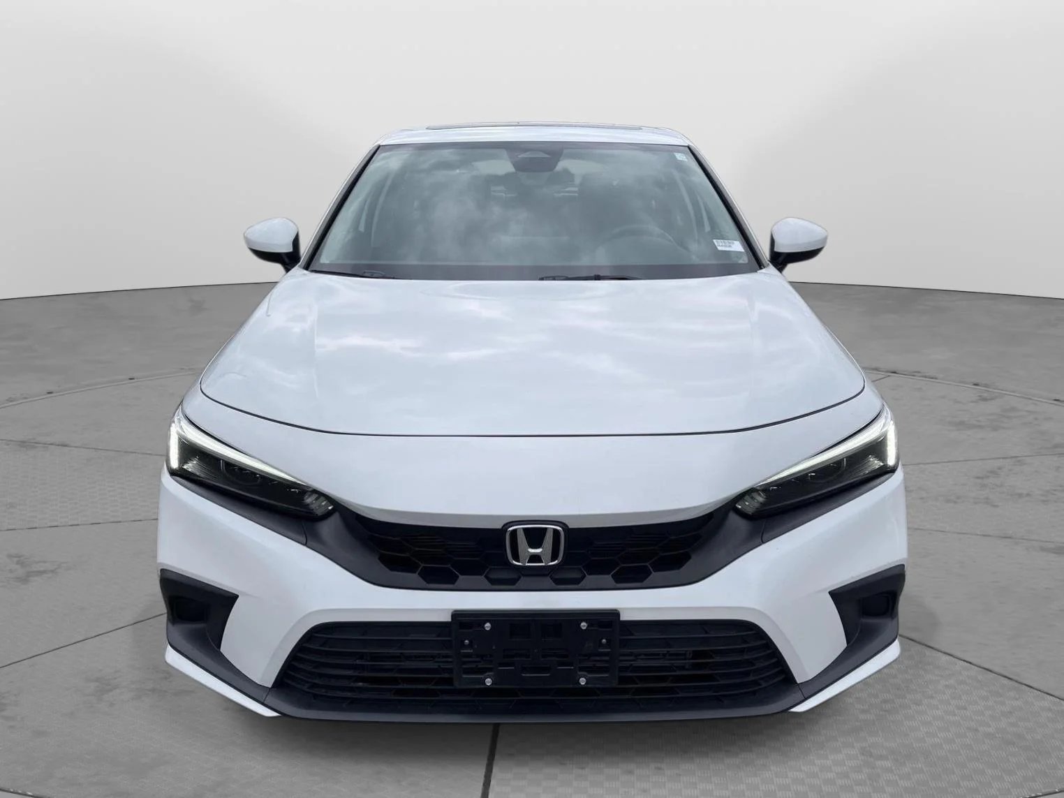 Used 2024 Platinum White Pearl Honda EX-L image 16
