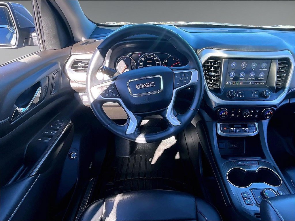 Used 2023 Silver GMC SLT image 17