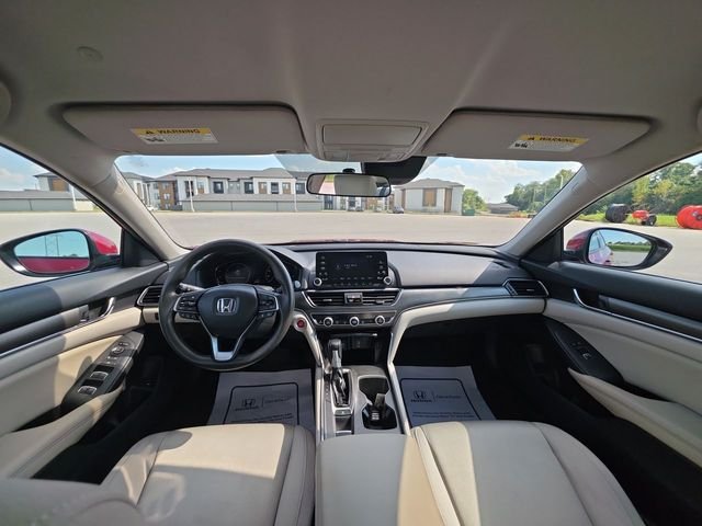 Used 2020 Radiant Red Metallic Honda LX image 27