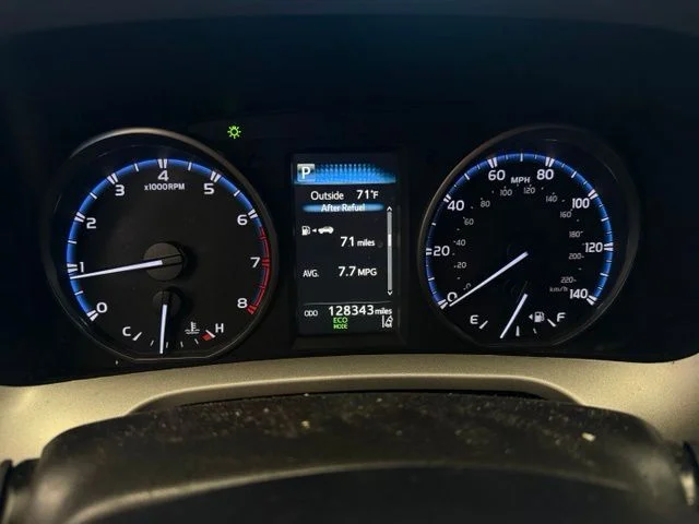 Used 2017 Gray Toyota LE image 14